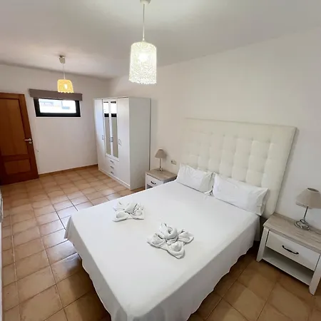 Anahi Homes Corralejo - Villa Brezo 3 La Oliva Exterior photo
